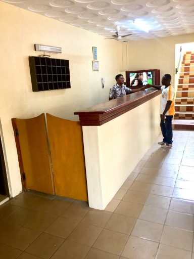 Hotel Phenicia, Gbeke