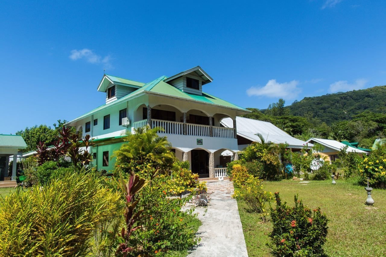 JML Self Catering Holiday Apartments,