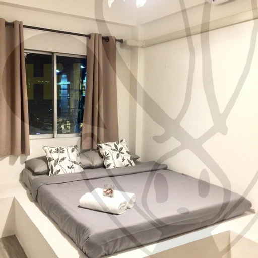 24 Poshtel Salaya, Phuttha Mon Thon