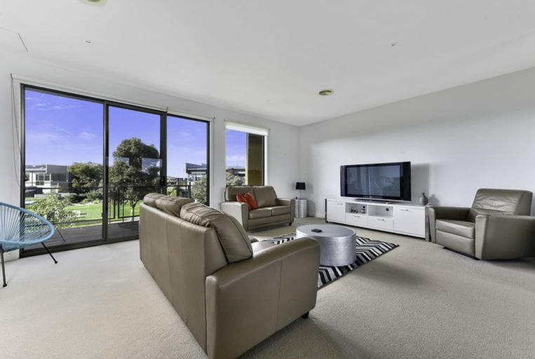 Torquay Golf Retreats - Pool, Beach, Tennis, Golf, Surf Coast - East