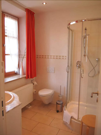 Bathroom 5, Der Tegernseer Hof, Miesbach