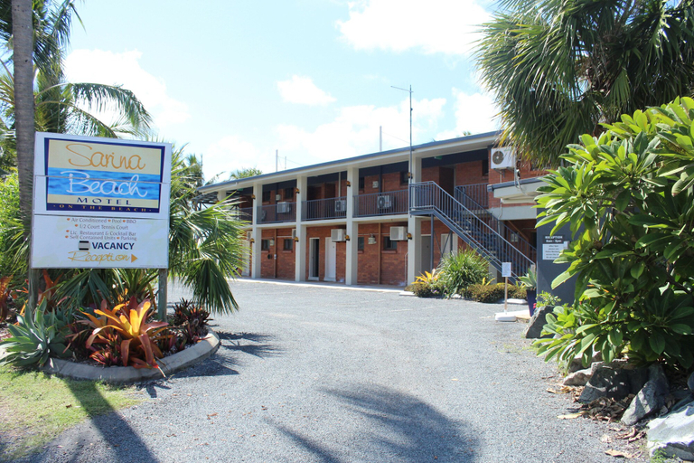 Exterior & Views 2, Sarina Beach Motel, Sarina