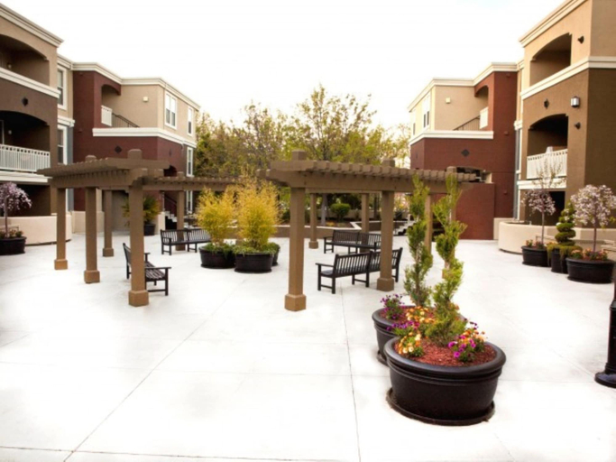 Exterior & Views 2, Global Luxury Suites in Cupertino, Santa Clara