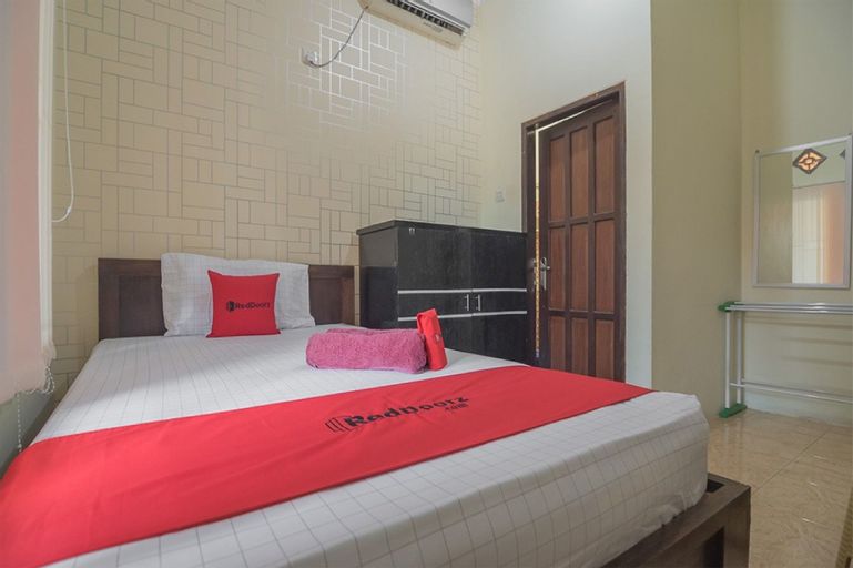 RedDoorz near Sepinggan Airport Balikpapan 2, Balikpapan