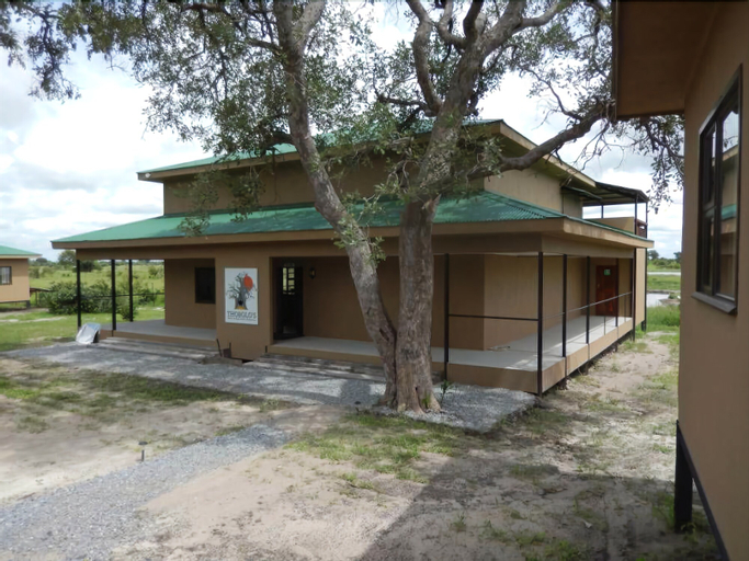 Thobolo's Bush Lodge, Chobe