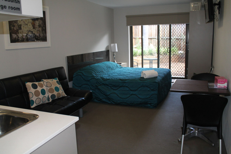 Bedroom 5