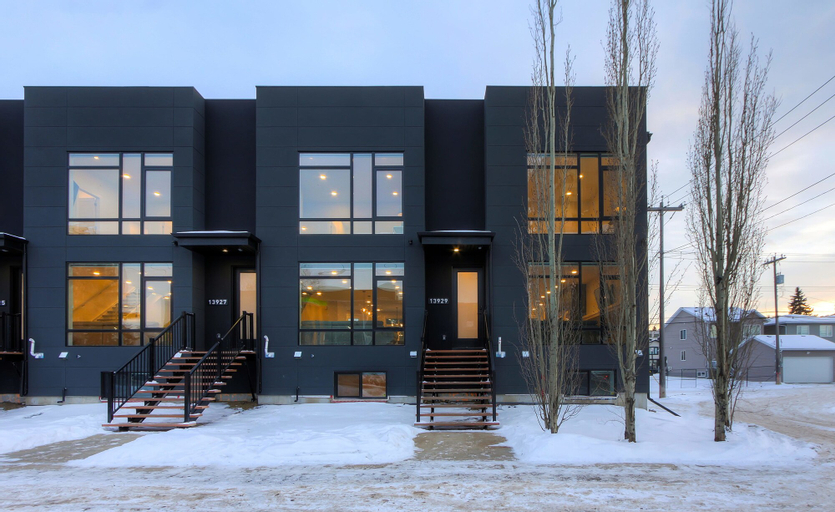 NEW LUXURY TOWNHOME 29, Division No. 11