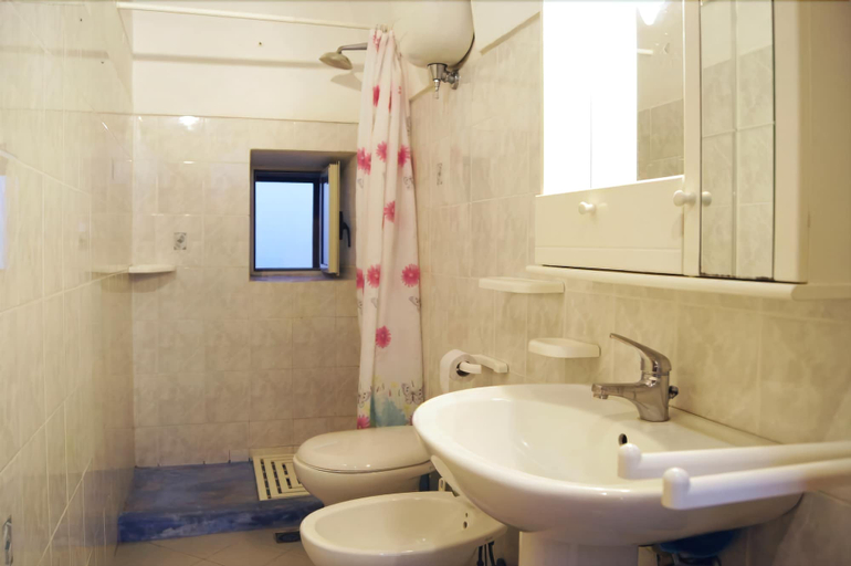 Bathroom 4, Villa Alba appartamenti - Pantelleria, Trapani
