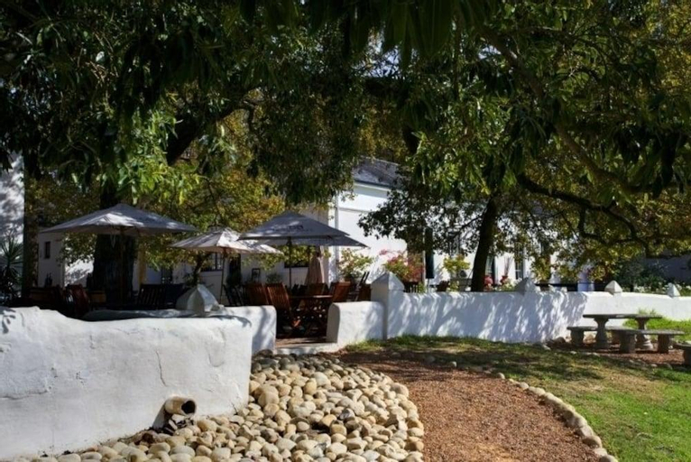 Under Oaks Guesthouse, Cape Winelands
