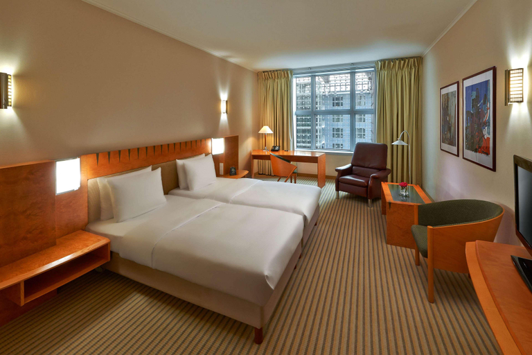 Bedroom 4, Hilton Munich Airport, Erding