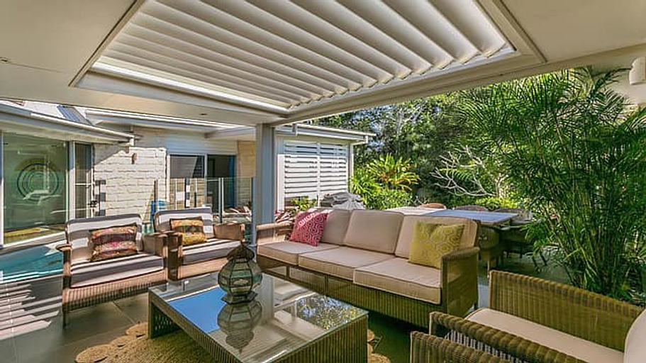 Exterior & Views 1, Your Luxury Escape - Red Bohemian, Byron
