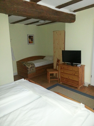 Bedroom 2, Hotel Blaues Haus, Kaiserslautern