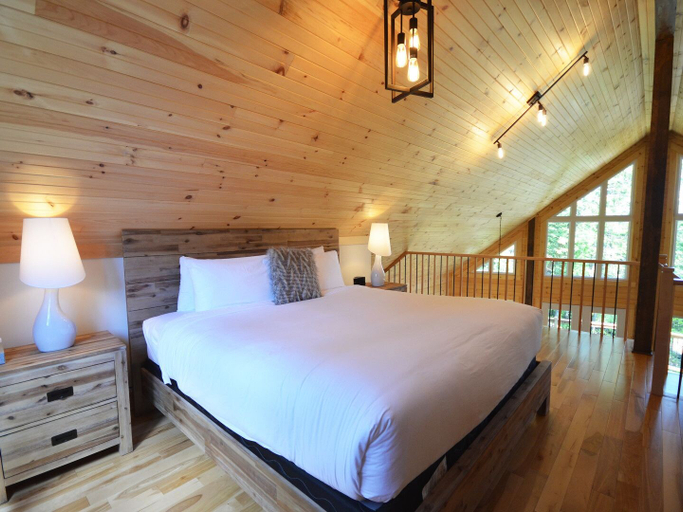 Bedroom 3, Chalets Moonson - Lac Walfred, Les Pays-d'en-Haut