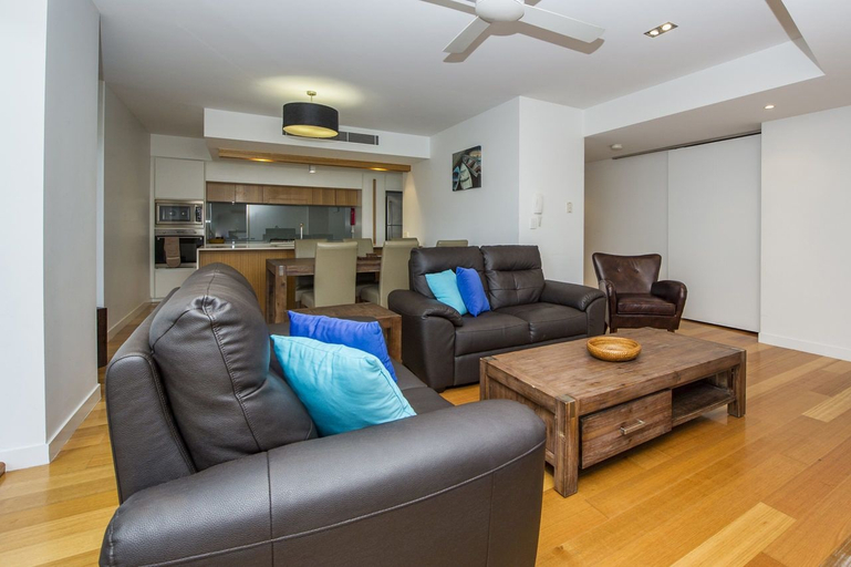 Public Area, Maggies Beachfront Apt. 6, Magnetic Island