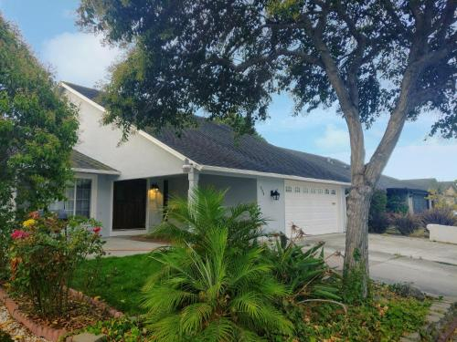 Aurum - Business Friendly Home, Alameda