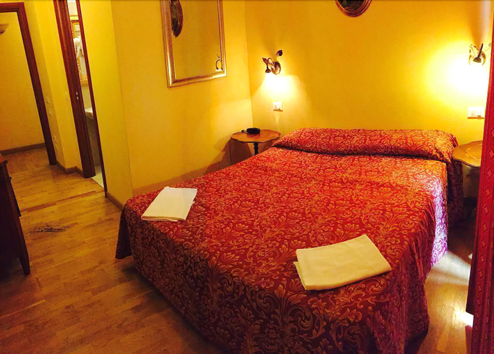 Bedroom 4, Hotel Domus Termini, Rome