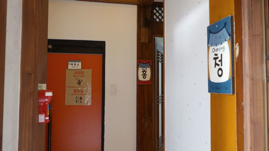 The Hanok & Spa, Buk