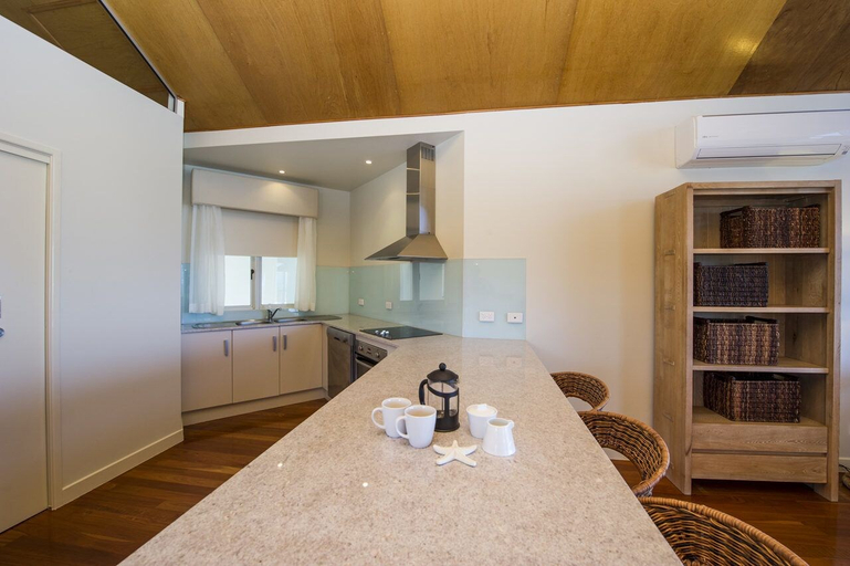 Others 4, Waters Edge Townhouse 4, Magnetic Island