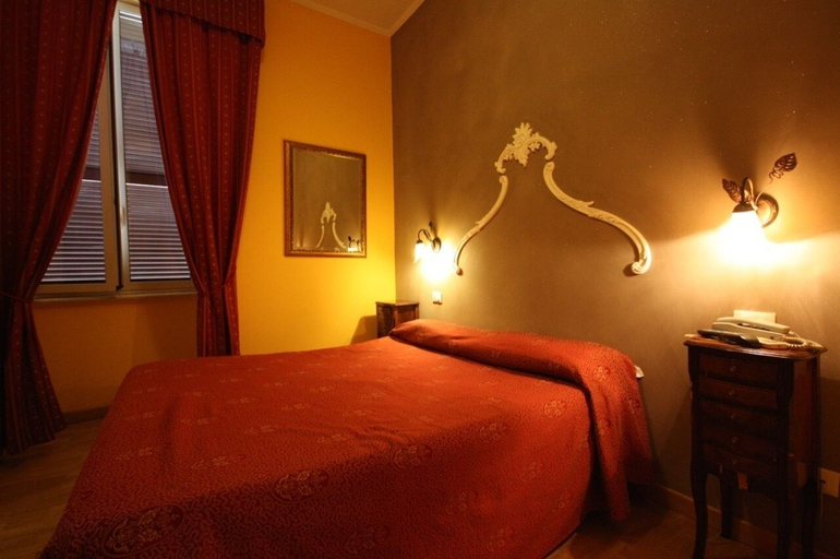 Bedroom 5, Hotel Domus Termini, Rome