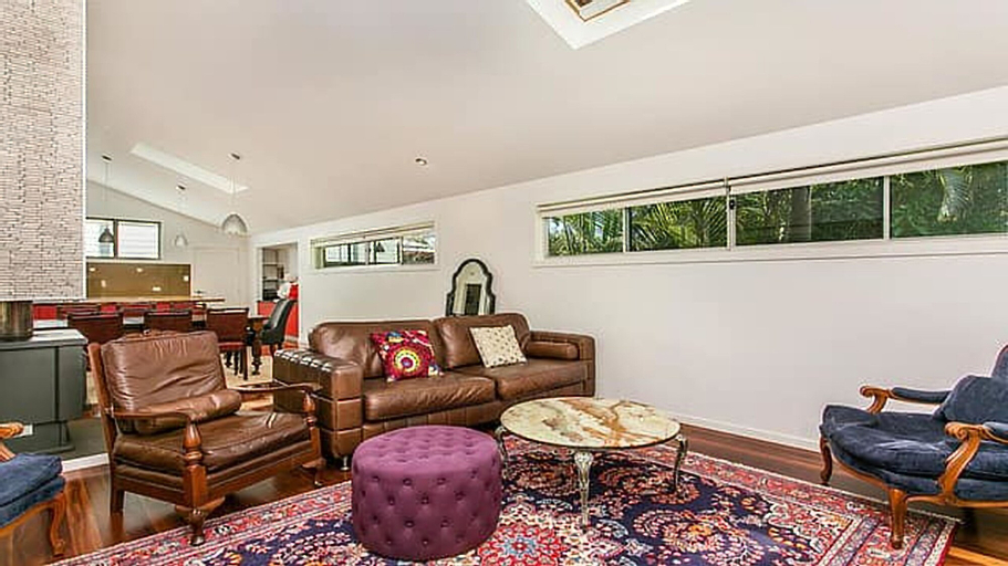 Public Area 5, Your Luxury Escape - Red Bohemian, Byron