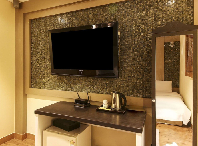 Bedroom 3, Dongdaemun Signature Tourist Hotel, Dong-daemun