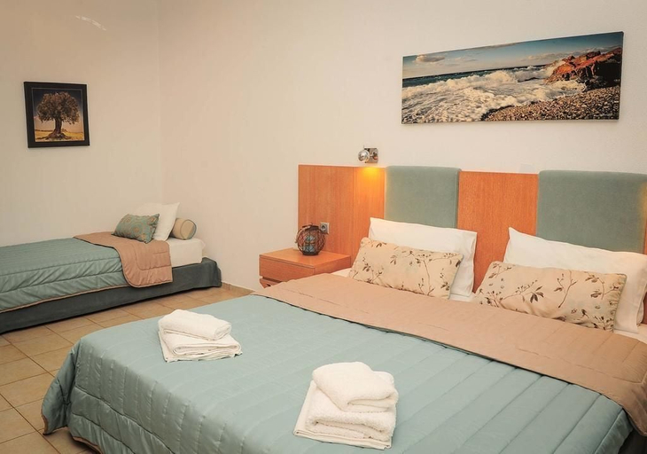 Bedroom 2, Kapsohora Inn Hotel, Central Macedonia
