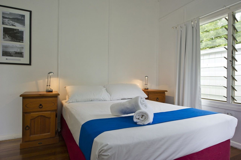Bedroom 3, Kooyong Apartment 4, Magnetic Island