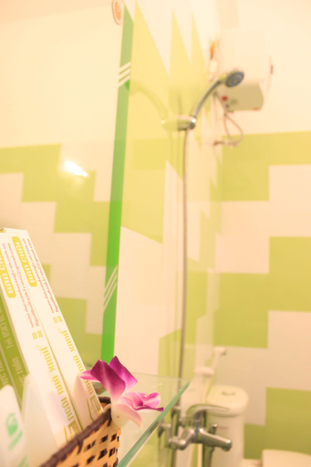 Bathroom 4, Ngoi Nha Xanh Hotel, Da Nang