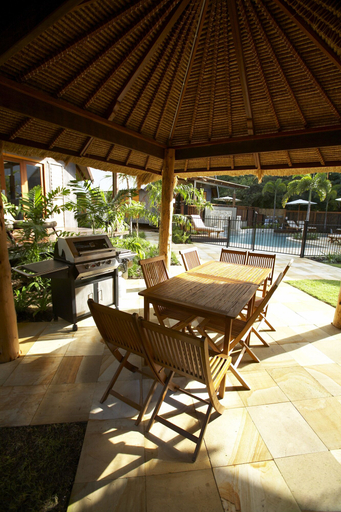 Others 4, Pure Magnetic Villa 3, Magnetic Island