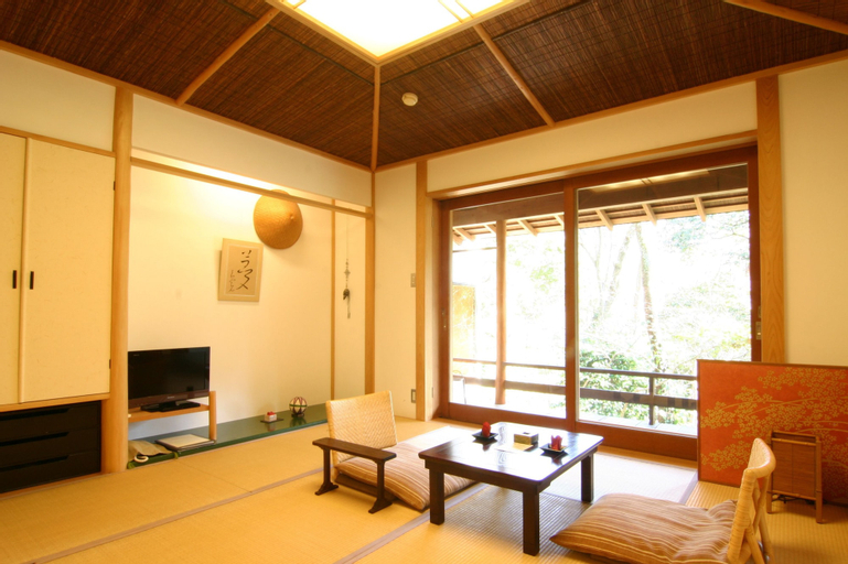Hanafubuki, Itō
