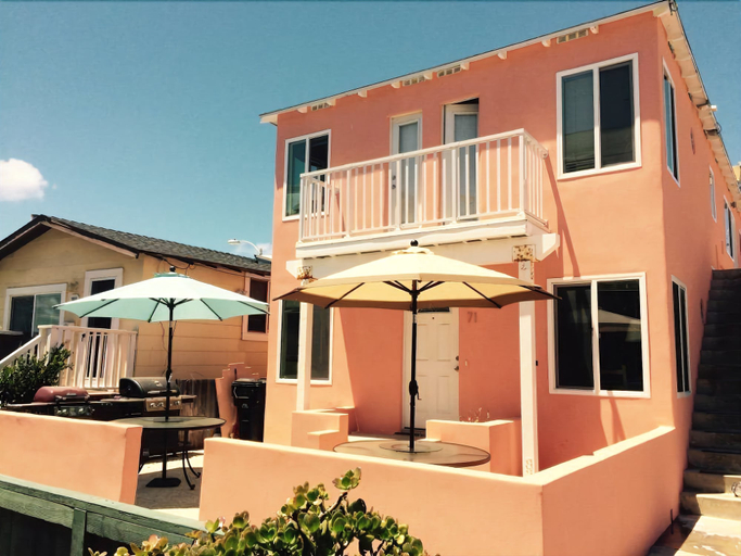 Exterior & Views 2, Luxury Ocean View Condo Mission Beach, San Diego
