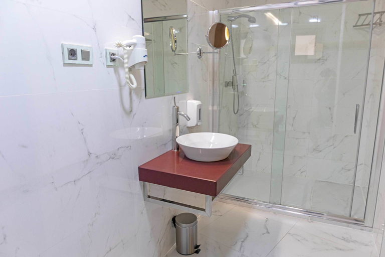 Bathroom 4, Hotel Alda Barrio Húmedo, León