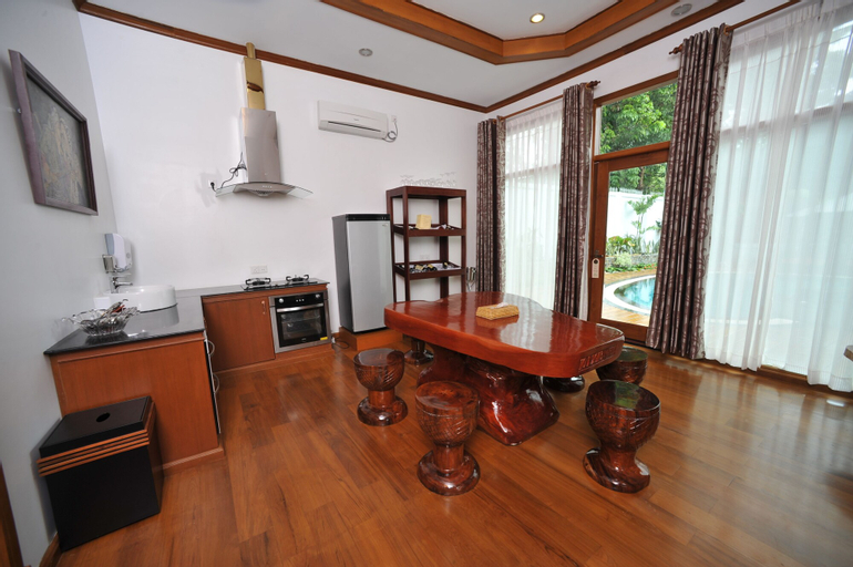 Myitkyina Plam Spring Resort Hotel, Myitkyina