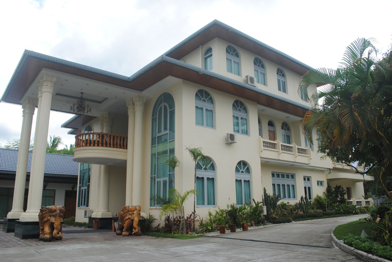 Myitkyina Plam Spring Resort Hotel, Myitkyina