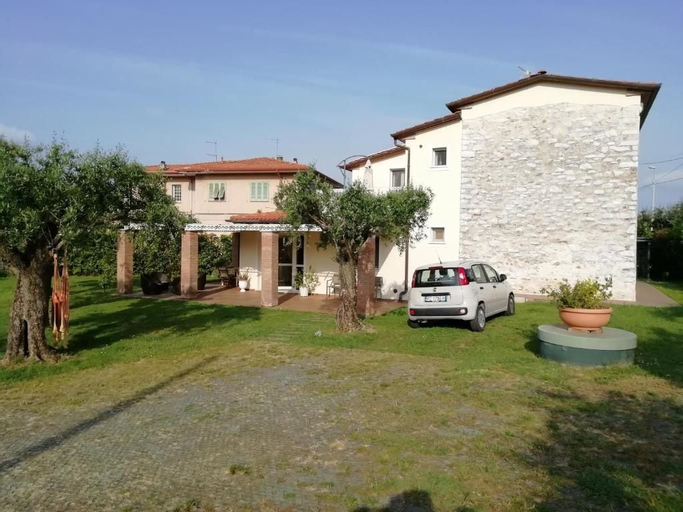 Bed&Breakfast La Zagara, Lucca