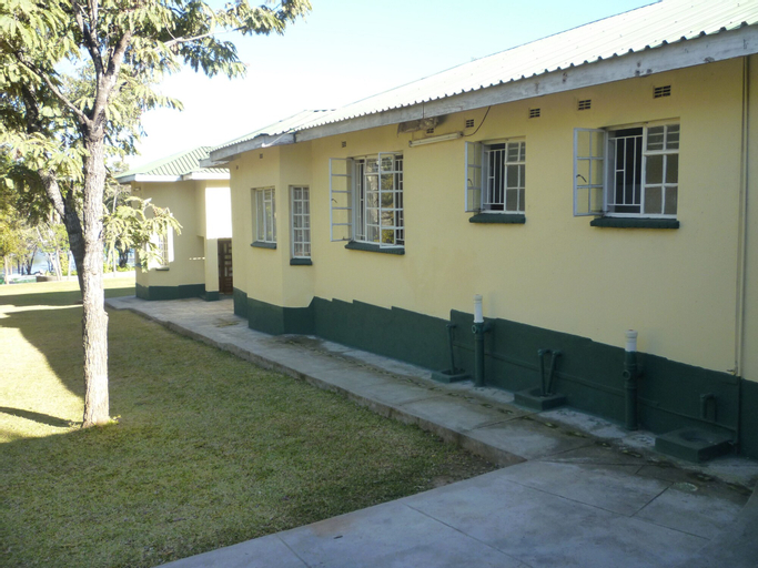 Daisy Executive Lodge, Zvimba