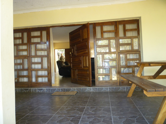 Daisy Executive Lodge, Zvimba