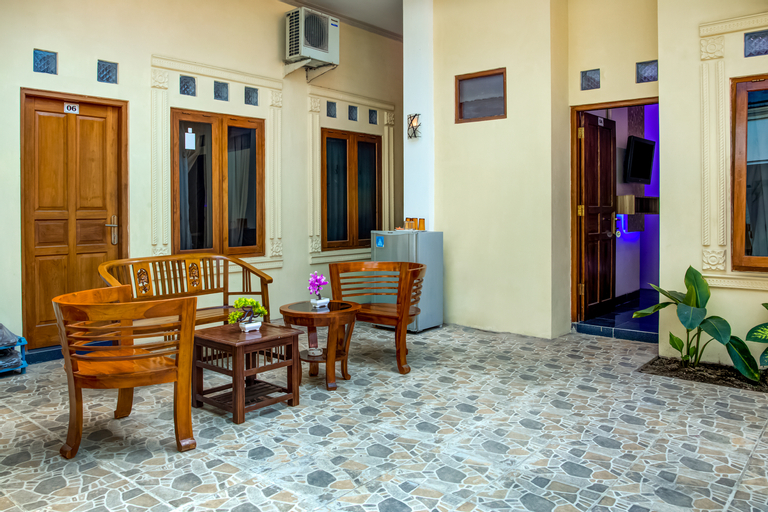 OYO 3831 Pelangi Residence Syariah, Solo
