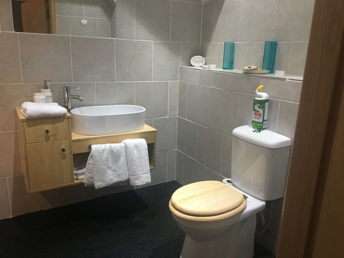 Bathroom 2, The Boe Rigg, Northumberland