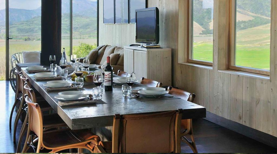 Food & Drinks, Anjali Casa Divina, Compostela
