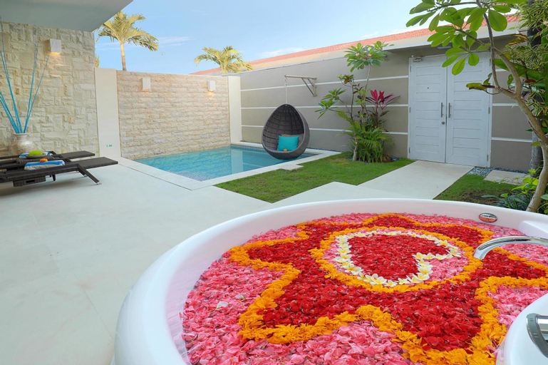 Swimming Pool 7