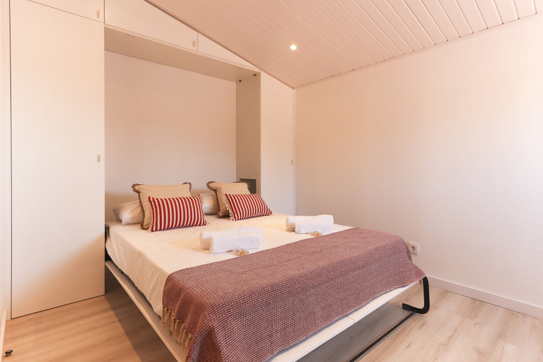 Bedroom 3, Alfama Suite by Homing, Lisbon
