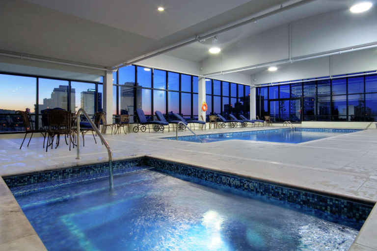 Sport & Beauty 3, Hilton Garden Inn Montréal Centre-ville, Montréal