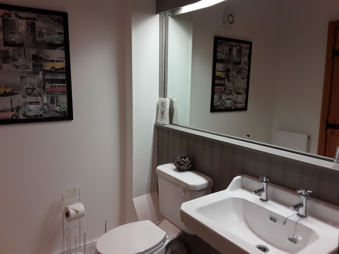 Bathroom 4, Treliver Farm, Cornwall