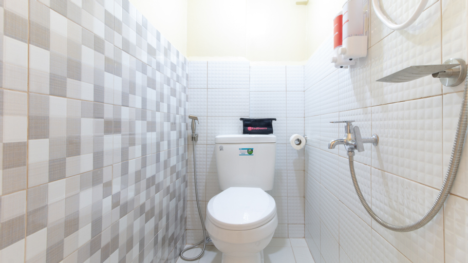 Bathroom 26