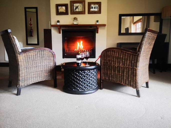 Public Area 3, Manley Wine Lodge, Cape Winelands