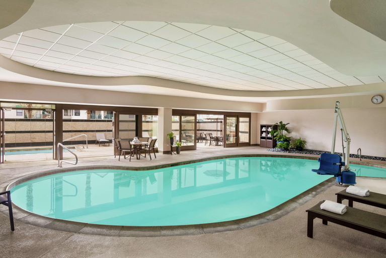 Sport & Beauty, Embassy Suites Hotel Convention Center, Clark