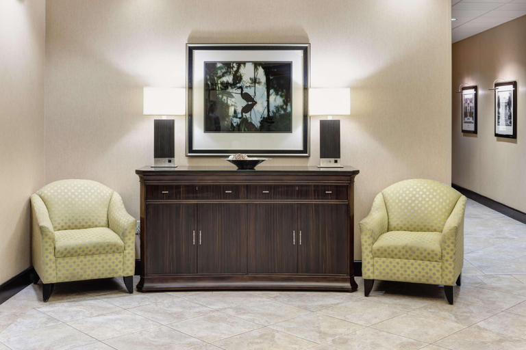 Public Area 2, Hampton Inn & Suites Gainesville-Downtown , Alachua