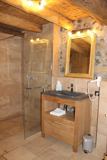 Bathroom 4, Les Chalets de Ludran, Haute-Savoie