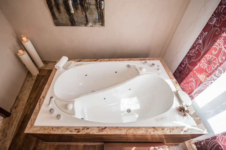 Bathroom 5, Göbel's Schlosshotel Prinz von Hessen, Hersfeld-Rotenburg
